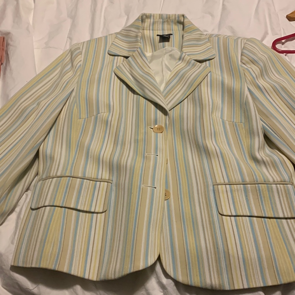 Women’s lined striped blazer
